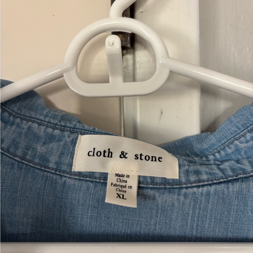 Cloth & Stone Sky Blue Women's Denim Shirt - Picture 2 of 2